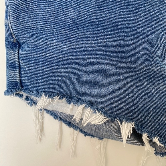 LEVI Strauss Cut off Denim Shorts 30 - Picture 6 of 13